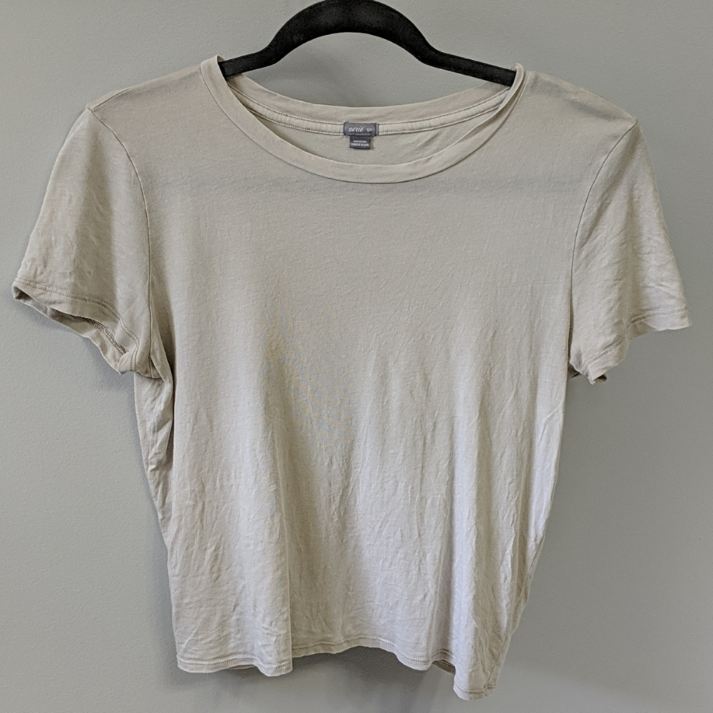 Aerie tie tee